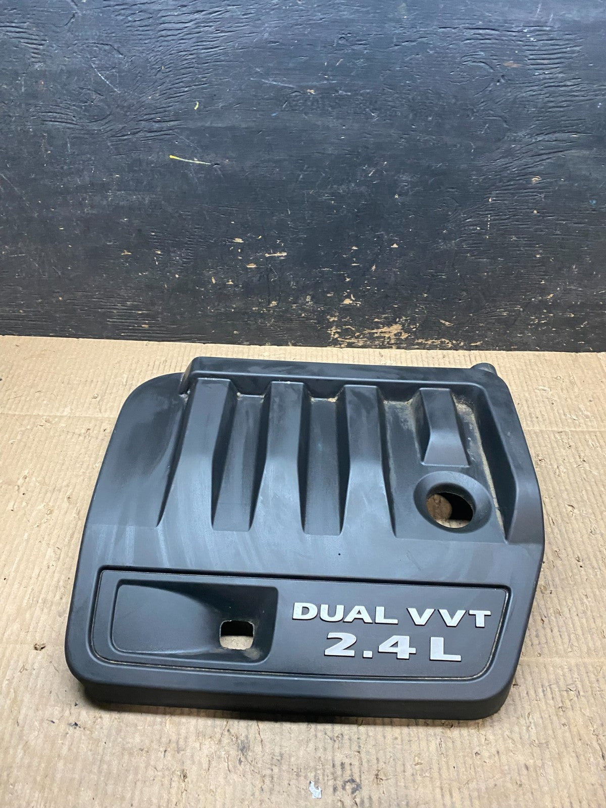 2012 to 2014 Chrysler 200 Engine Cover Top Lid Cover T9592 DG0