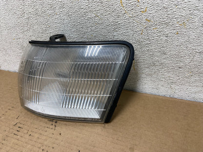 1990 to 1994 Lexus LS400 Left Driver LH Side Turn Signal AH4075 DG2