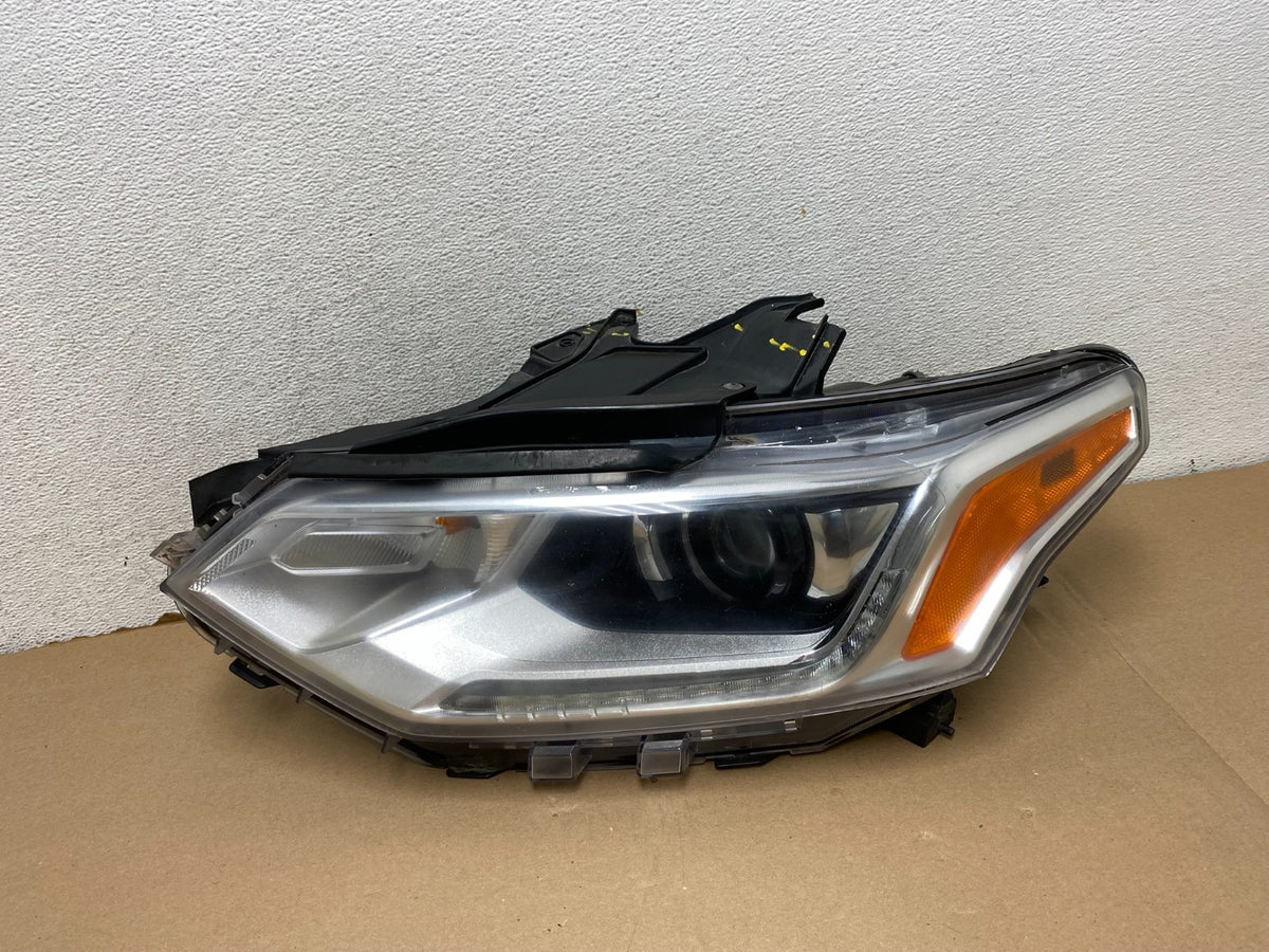 2018-2021 Chevrolet Traverse Left Driver LH Side Xenon HID Headlight AG3292 DG0