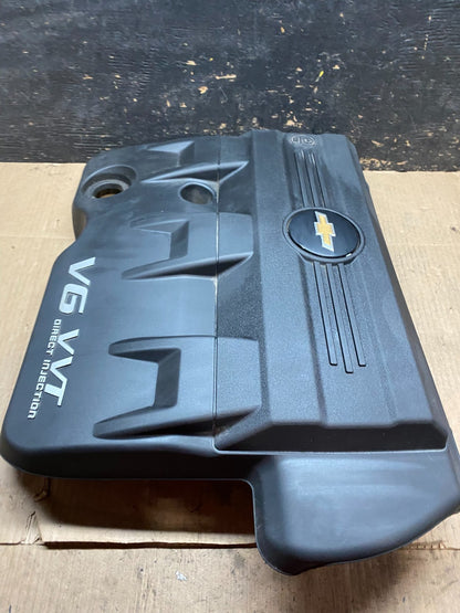 2010 to 2012 Chevrolet Equinox V6 VVT Plastic Engine Cover Shield U6330 DG2