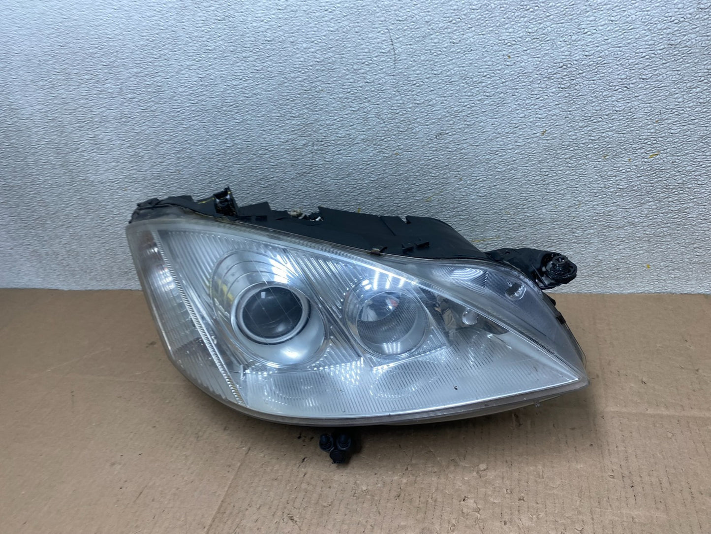 Xenon HID 2007 to 2009 Mercedes S-Class Right Passenger Rh Headlight W0802 DW1
