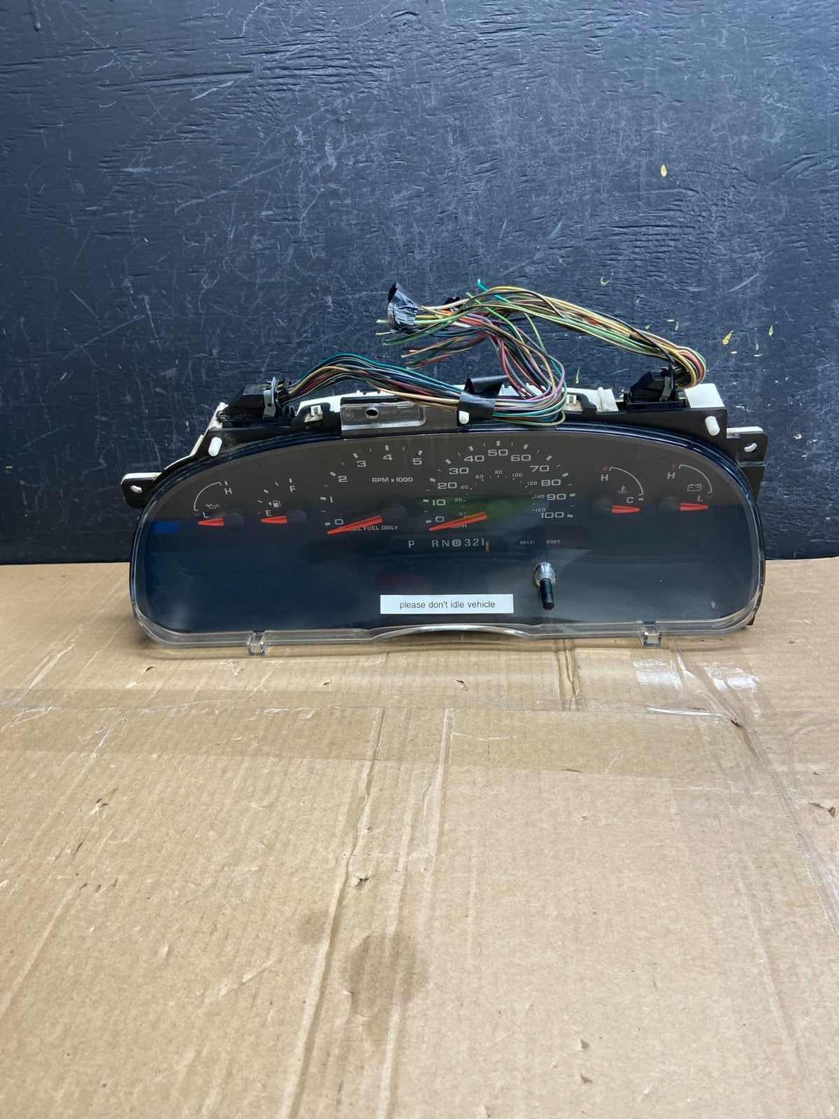 2006 Ford E350 Gauge Speedometer Cluster AF2792 DW0