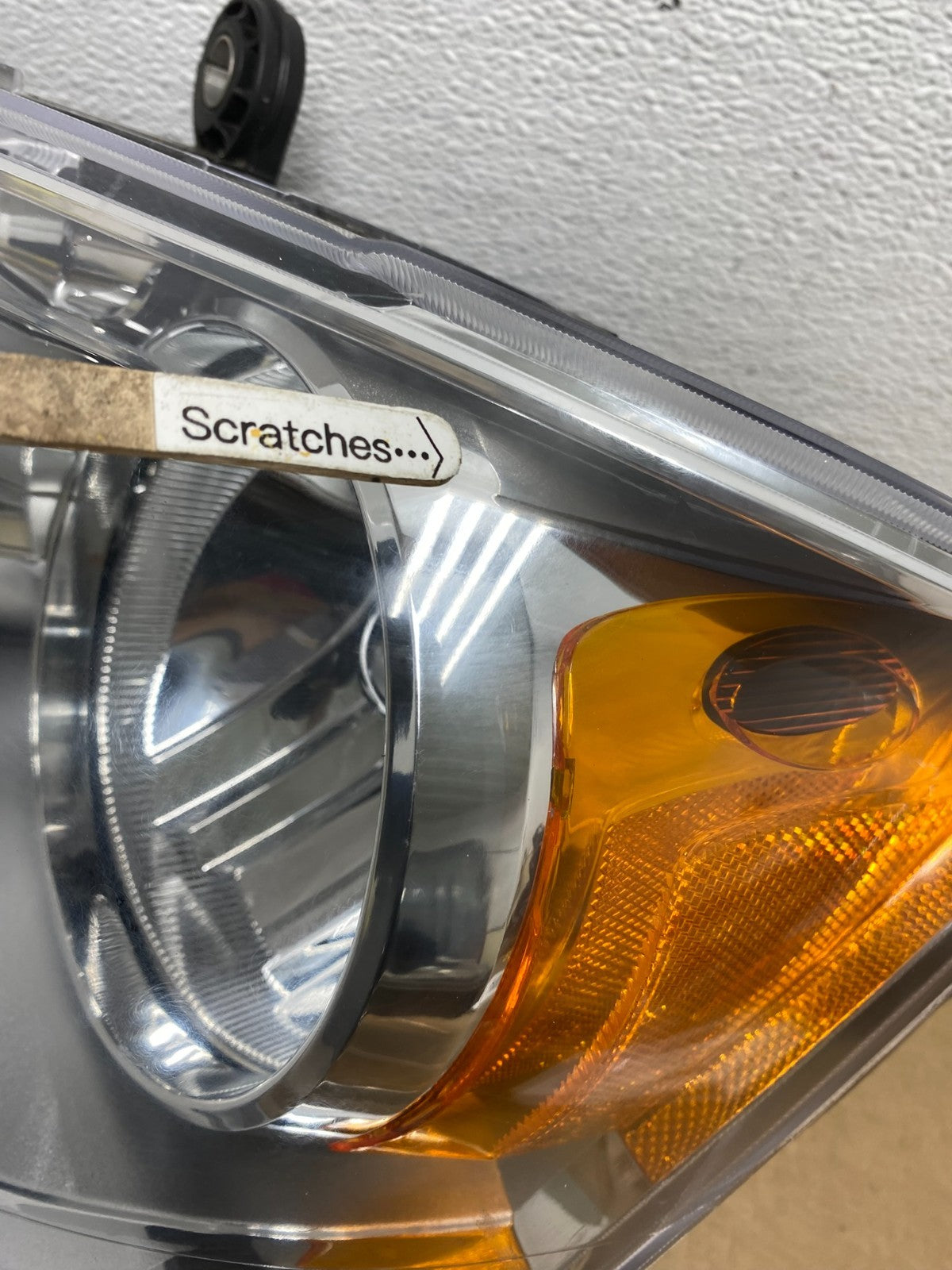 2008 to 2016 Chrysler Town and Country Left Driver Lh Side Headlight AC1213 DW3