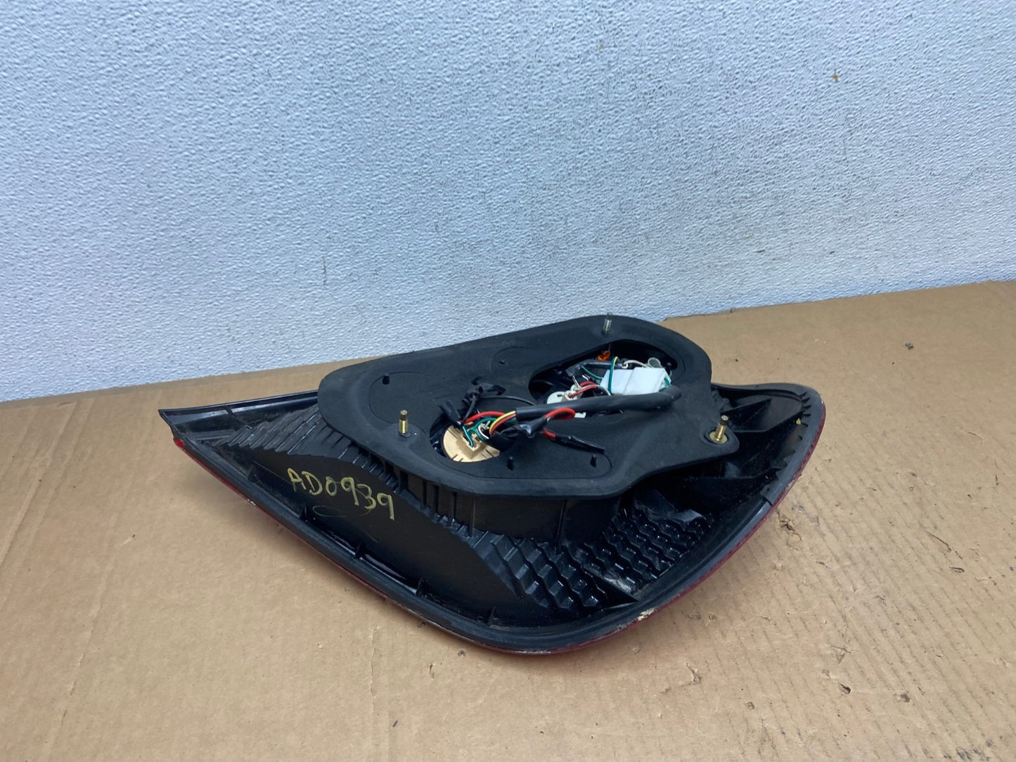 2002 2003 2004 Toyota Camry Left Driver LH Side Tail Light AD0939 LK4