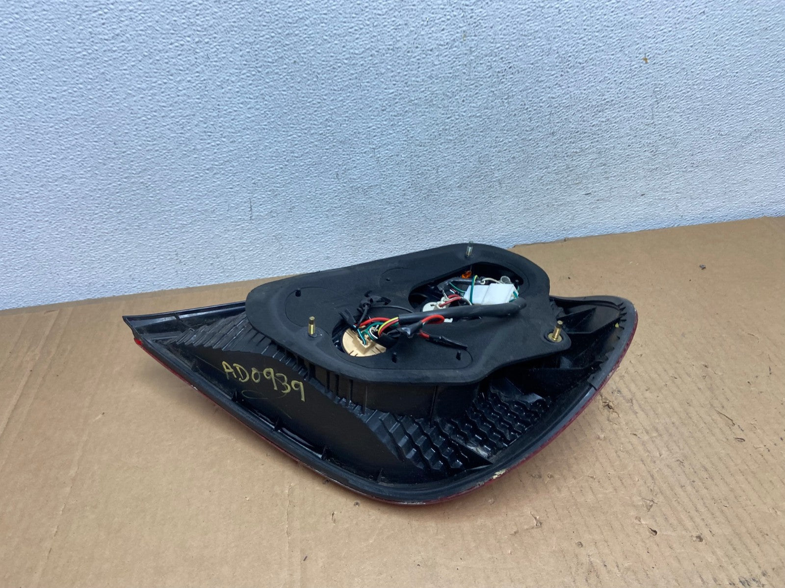 2002 2003 2004 Toyota Camry Left Driver LH Side Tail Light AD0939 LK4