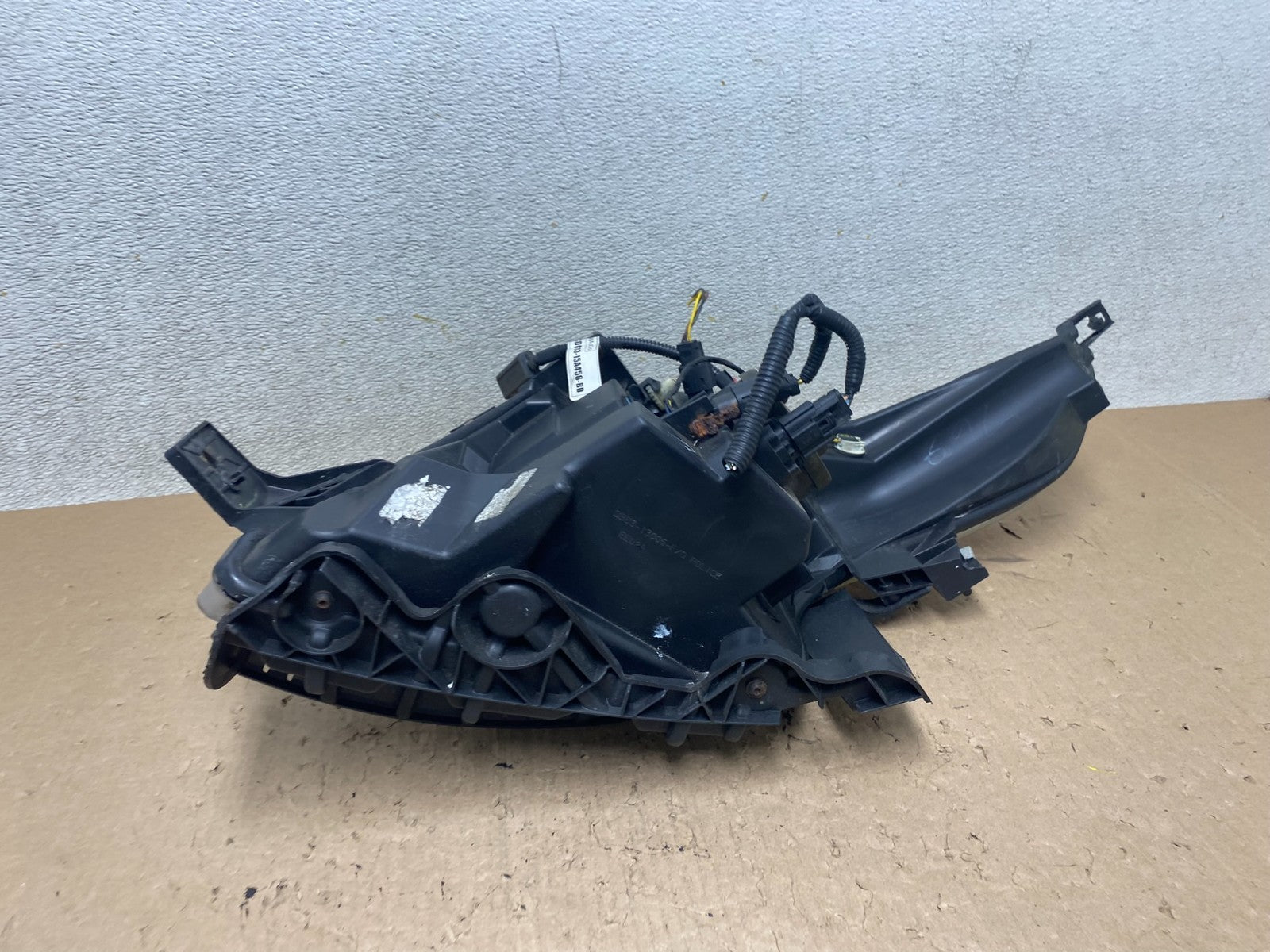 2011 to 2015 Ford Explorer Police Right Passenger Halogen Headlight Oem R6584 DW9