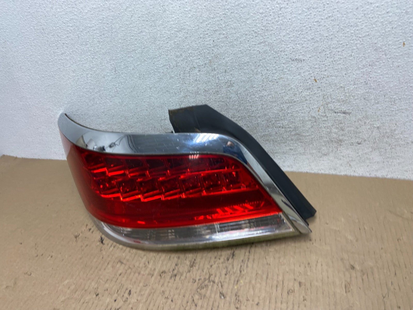 2010 to 2013 Buick Lacrosse Left Driver LH Side Tail Light AF6075 LK1