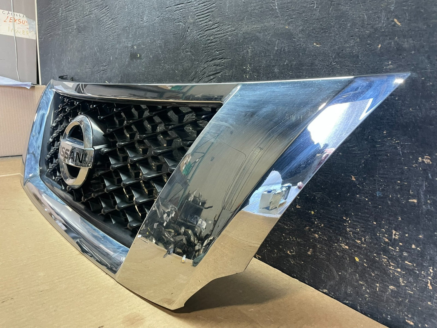2013 - 2016 Pathfinder Front Upper Chrome Grill Grille AB3006 DG2