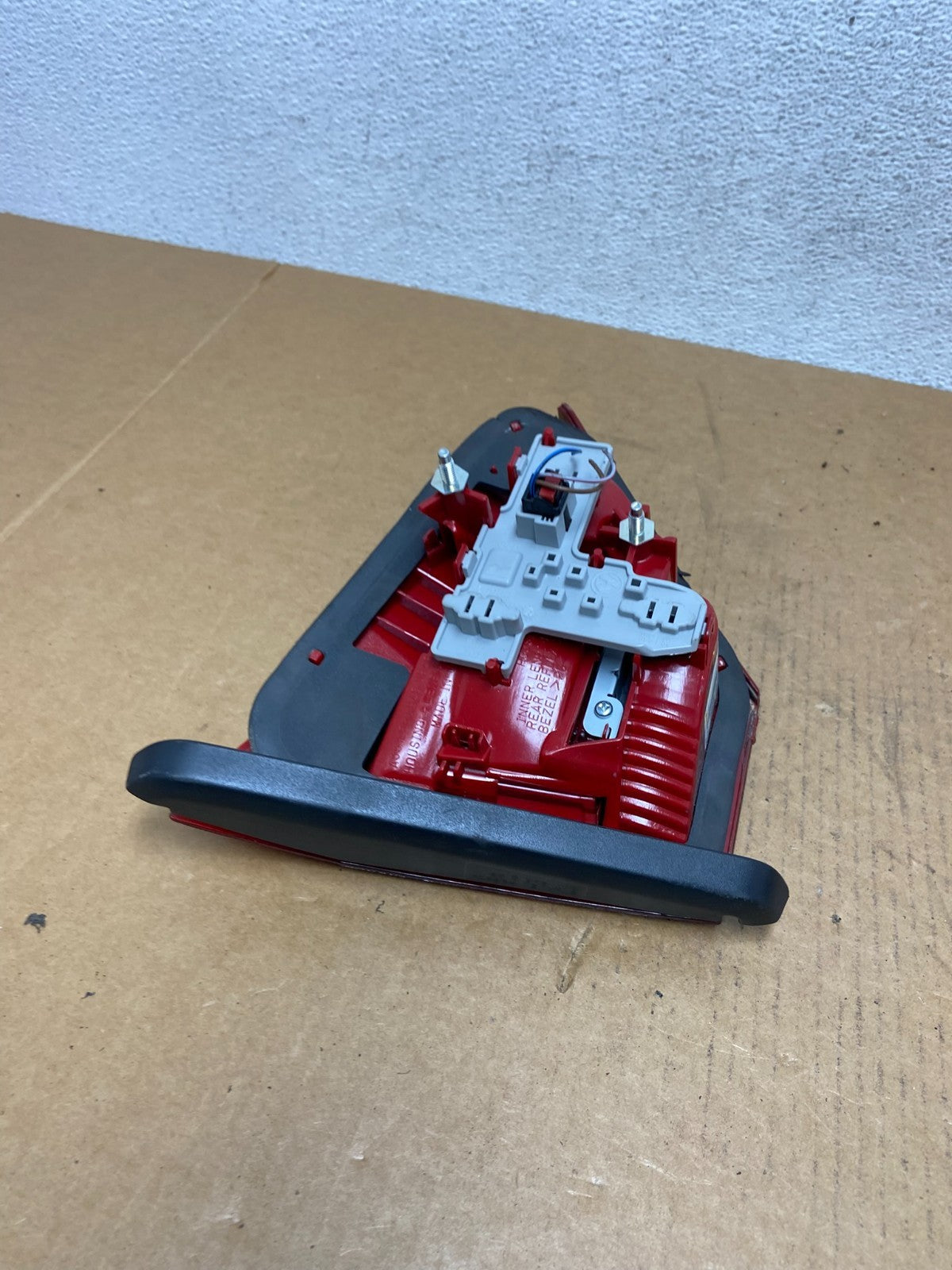 2012 to 2015 Volkswagen Passat Right Passenger Tail light inner AD9050 DW6