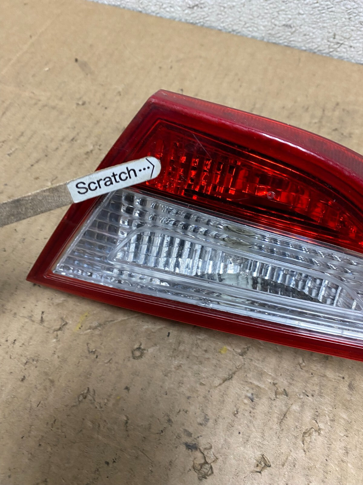 2011 to 2014 Hyundai Sonata Right Passenger Rh Inner Tail Light L8741 DW3
