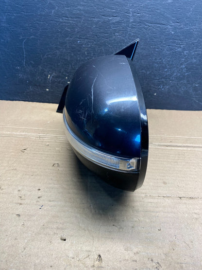 2016 to 2020 Kia Sorento Left Driver LH Door Mirror Turn Signal AE8130 DG10