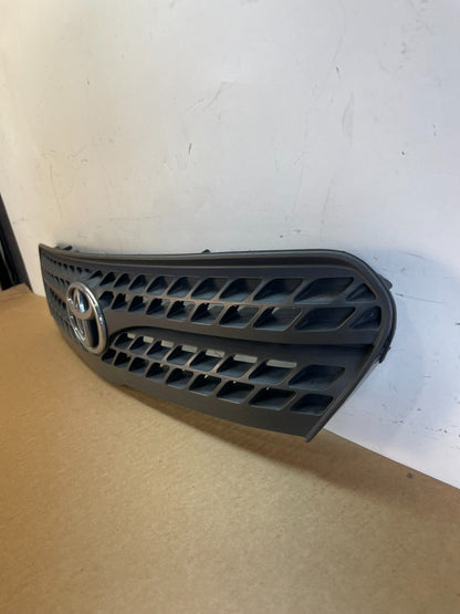2004 to 2008 Toyota Matrix Front Upper Grill Grille AG7545 DG1