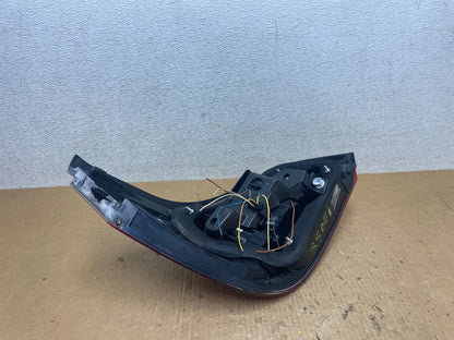 2008 2009 2010 BMW 5 525i 530i Right Passenger Rh Tail Side Light Oem Q8061 DW7