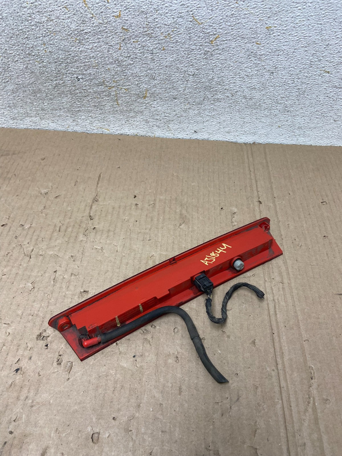 2012 to 2017 Ford Focus SE Trunk Lid Hatch 3rd Brake Light AJ1844 LK5