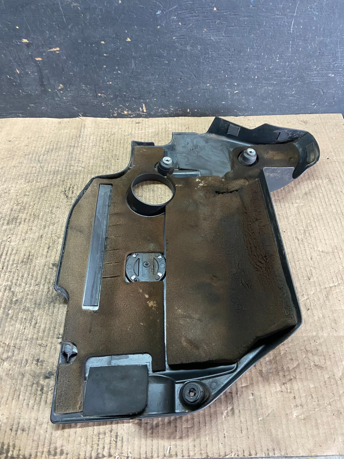 2007 to 2013 Nissan Altima 2.5 L Engine Cover O0987 DG7