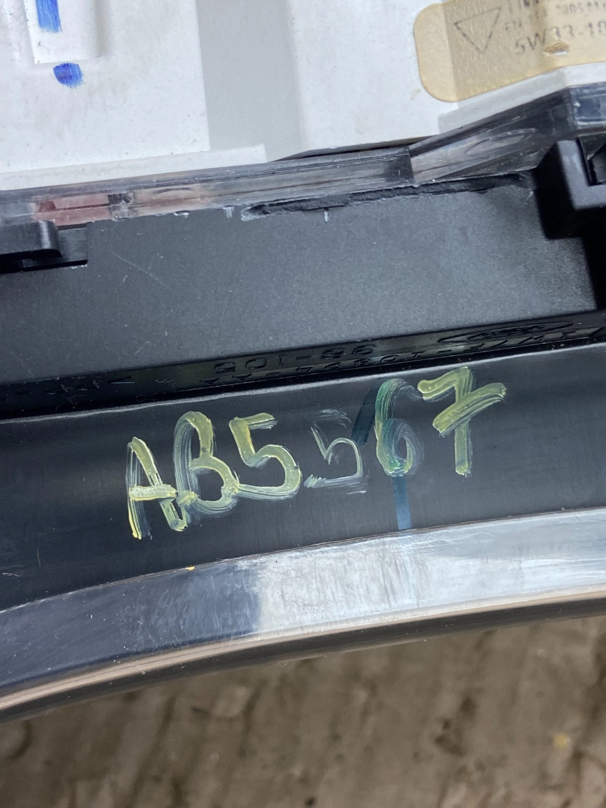 2009 to 2010 Mercury Marquis Speedometer Cluster Gauge Oem AB5567 DG7