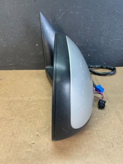 2003 to 2006 Gmc Yukon Right Passenger Turn Signal View Door Mirror AE0911 DG10