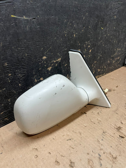 2004 to 2006 Scion XB Right Passenger Side View Door Mirror Z3520 MS2