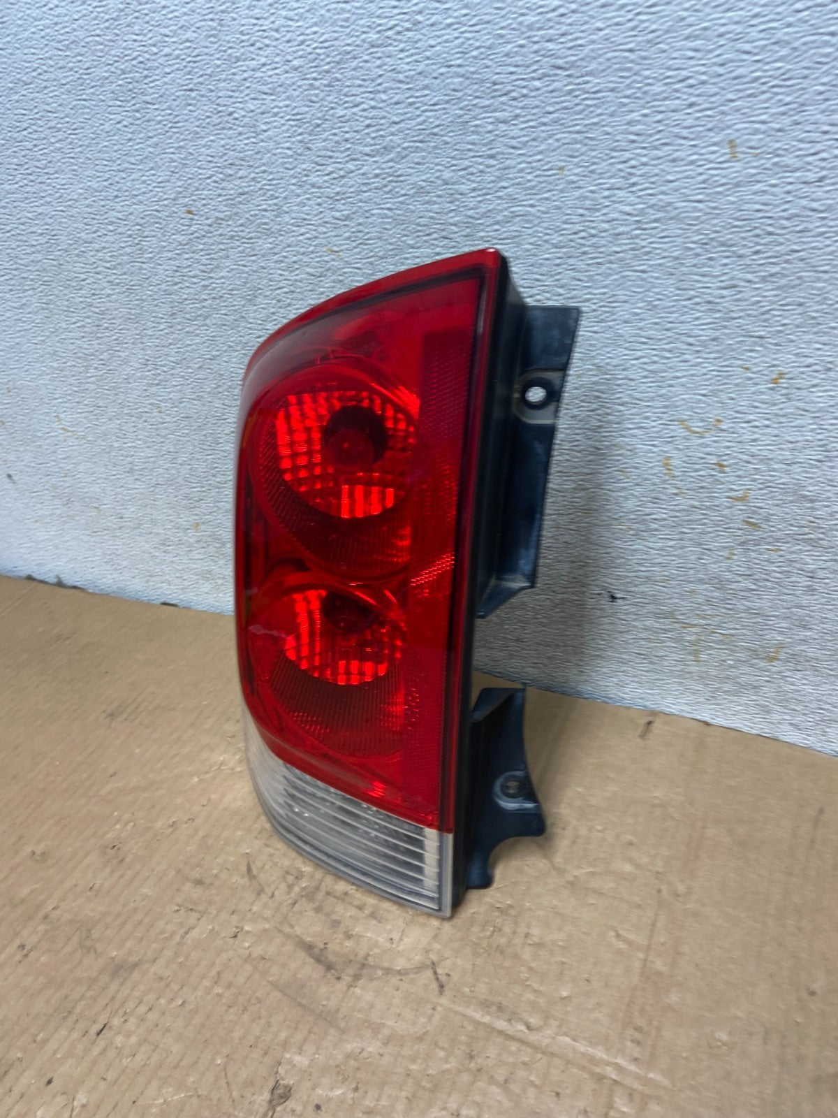 2005 to 2015 Nissan Armada Left Driver Lh Side Tail Light AI7847 LK1