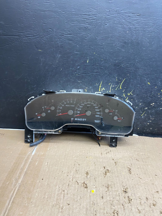 2000 2002 Ford Expedition Speedometer Instrument Gauge Cluster Oem AB5556 DG0