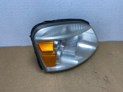 2004 - 2007 Ford Freestar Right Passenger RH Side Headlight Halogen AC8472 DW2
