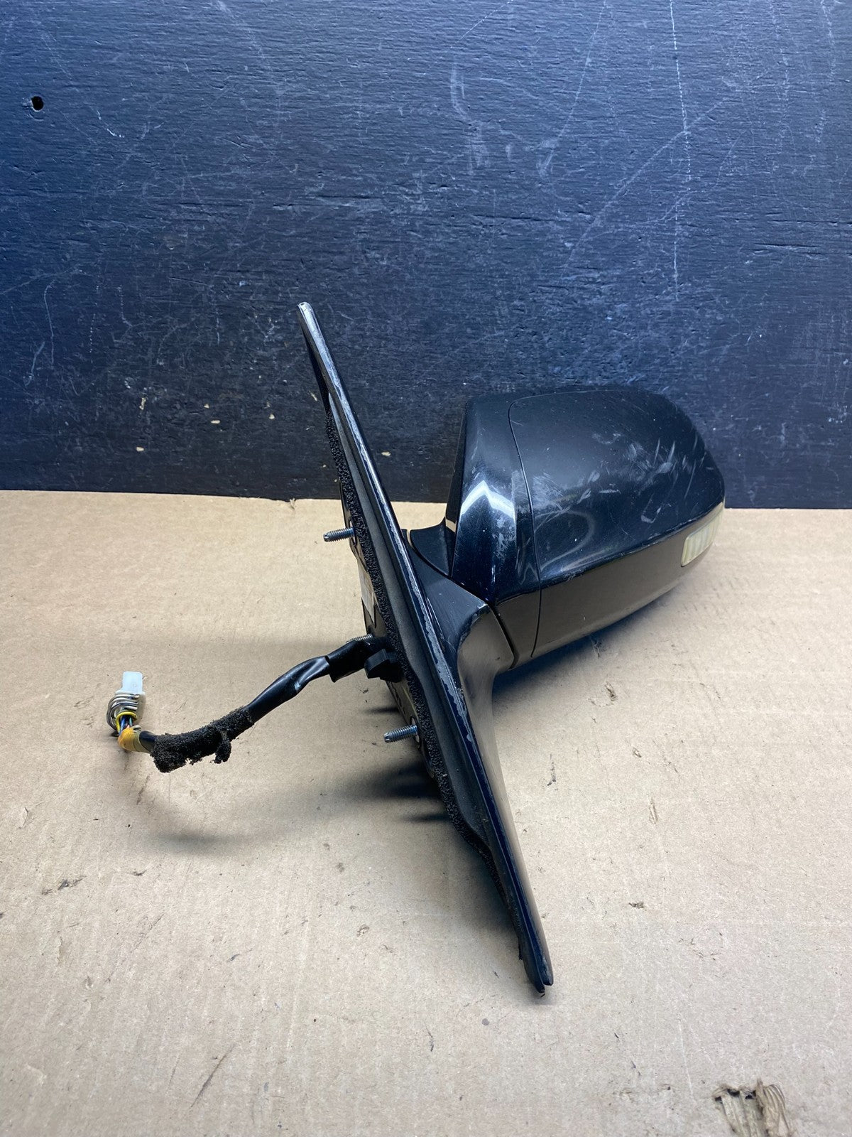 2009 to 2014 Nissan Maxima Left Driver Side View Door Trn Sig Mirror AG3199 MS1