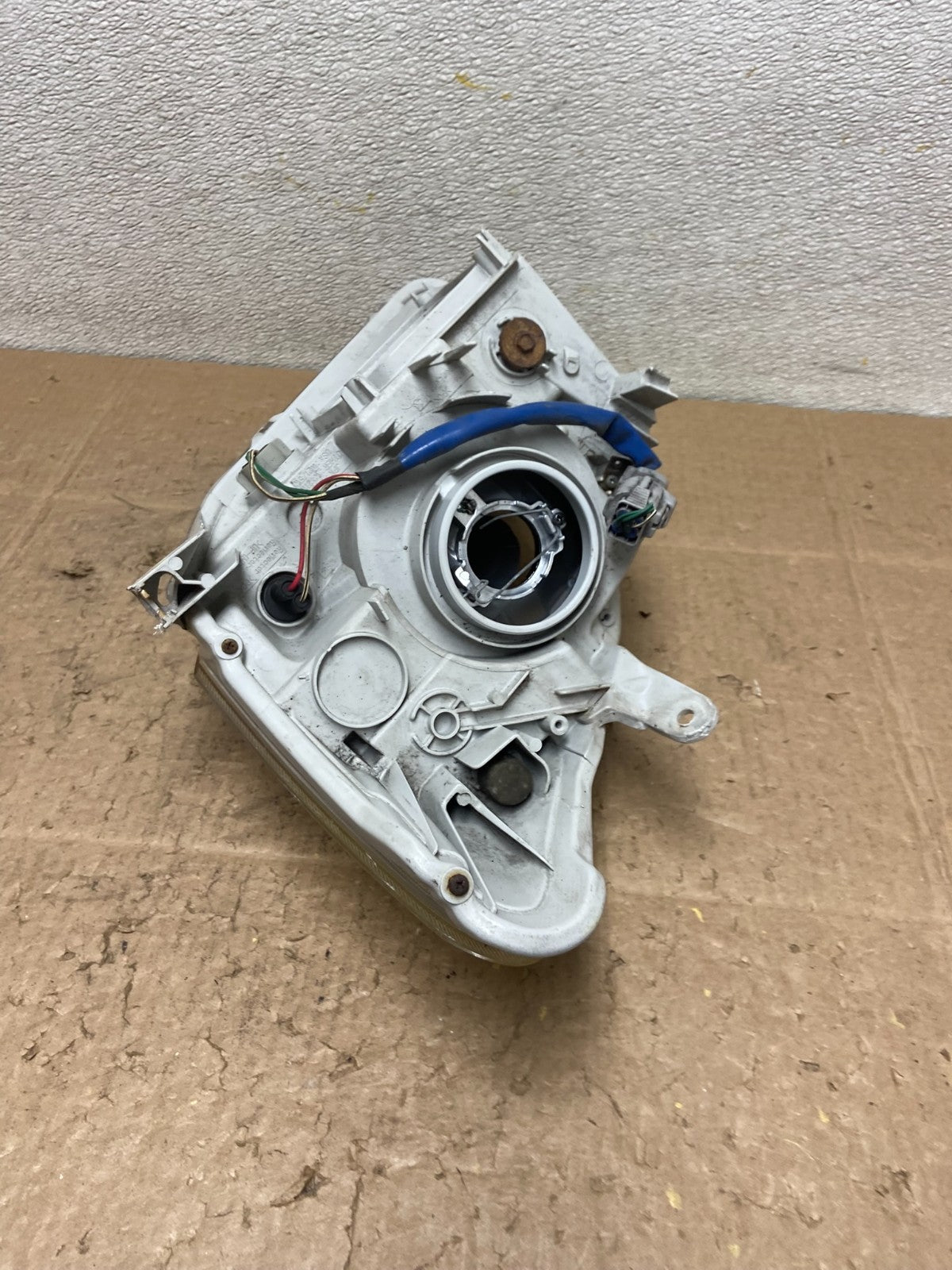 2007 2008 2009 Toyota Yaris Right Passenger RH Halogen Headlight Oem Z1065 DW11