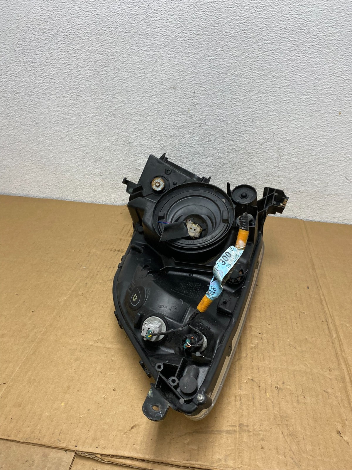 2006-2009 Toyota Prius Left Driver LH Side Headlight Halogen AC7616 DW6