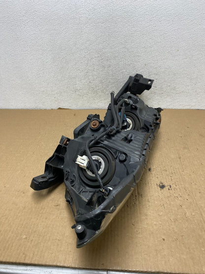 2008 to 2012 Honda Accord Sedan Right Passenger RH Headlight AG2341 DW7