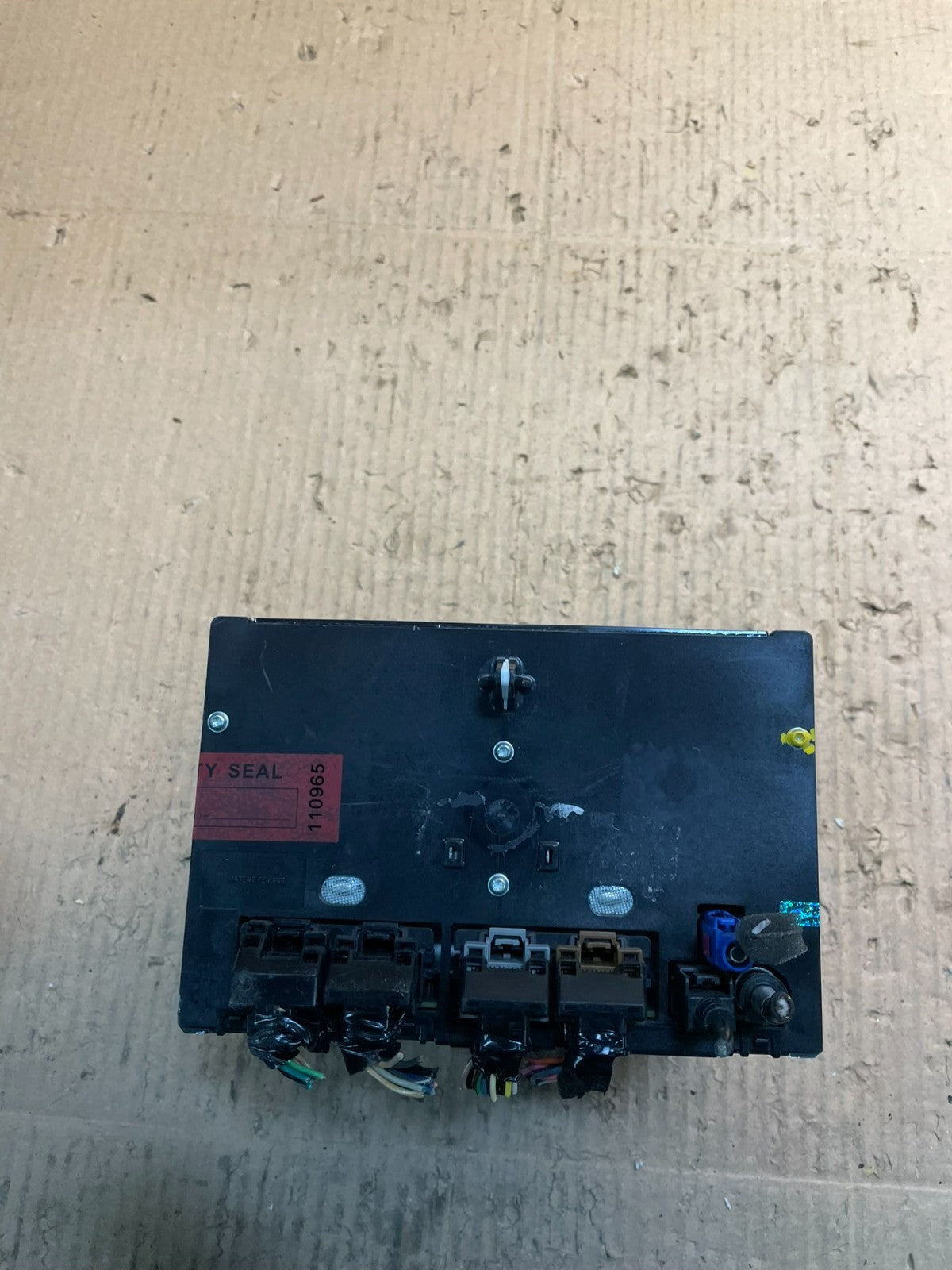 2013 2014 GMC Acadia Radio Display Screen AM/FM AUX OEM V5224 DG3
