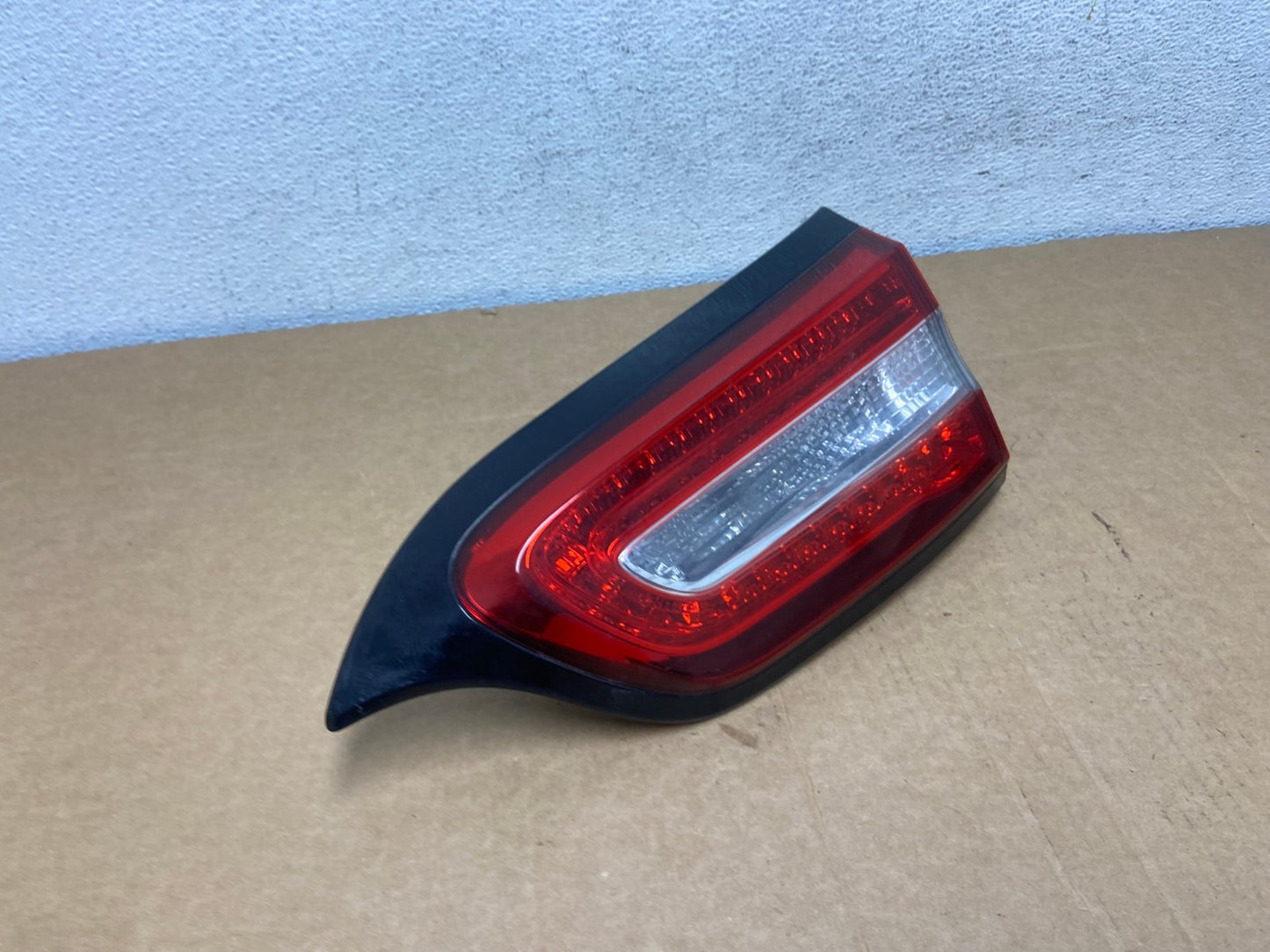 2014 to 2018 Jeep Cherokee Right Passenger Rh Inner Tail Light AD5327 LK2