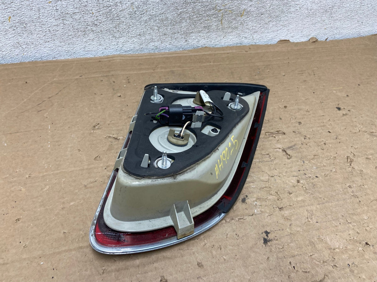 2008-2012 Buick Enclave Right Passenger Rh Inner Tail Light AH9025 LK4