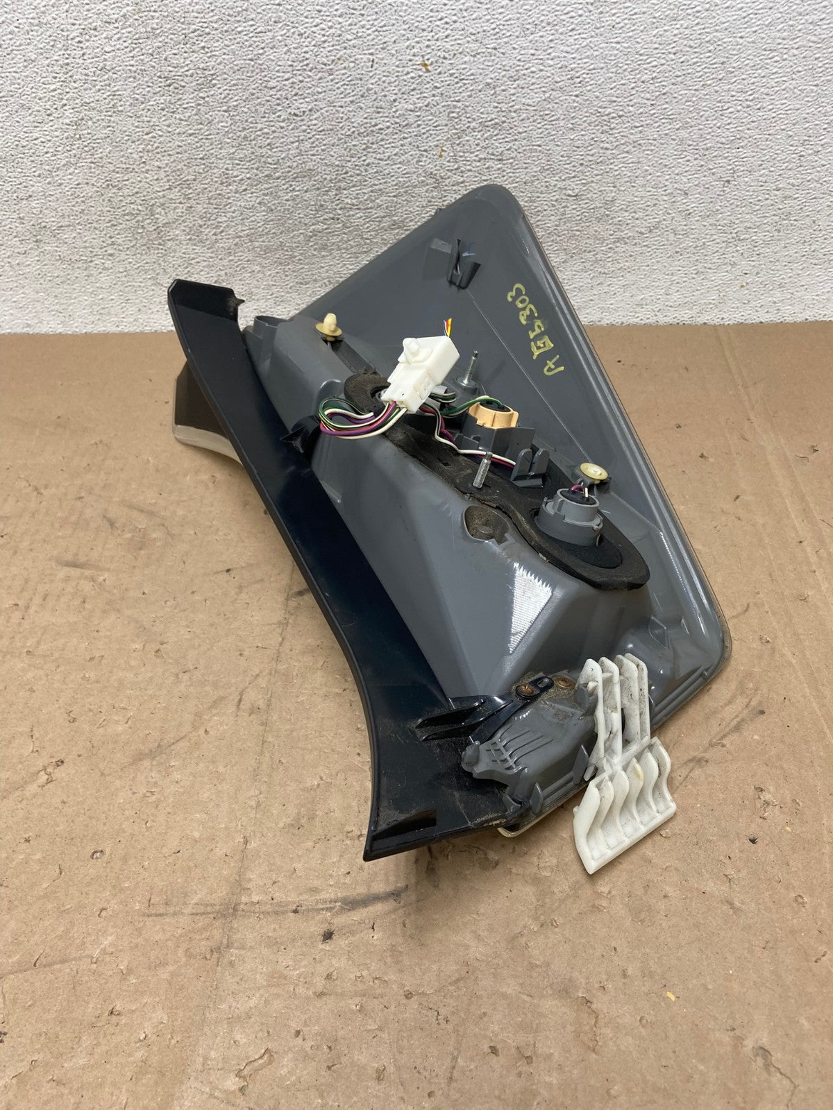 2010 2011 Toyota Prius Tail Light Left Driver LH Side AG5303 LK5