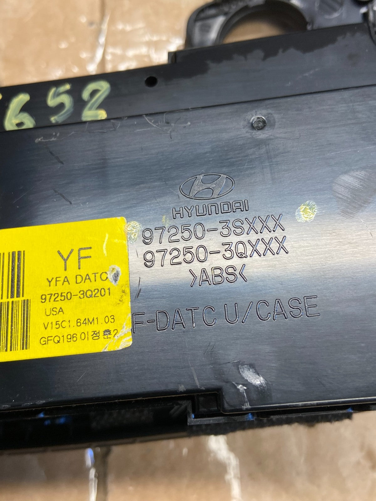 2011 - 2014 Hyundai Sonata Center Radio Climate Control Air Vent Bezel AH5652 DG4