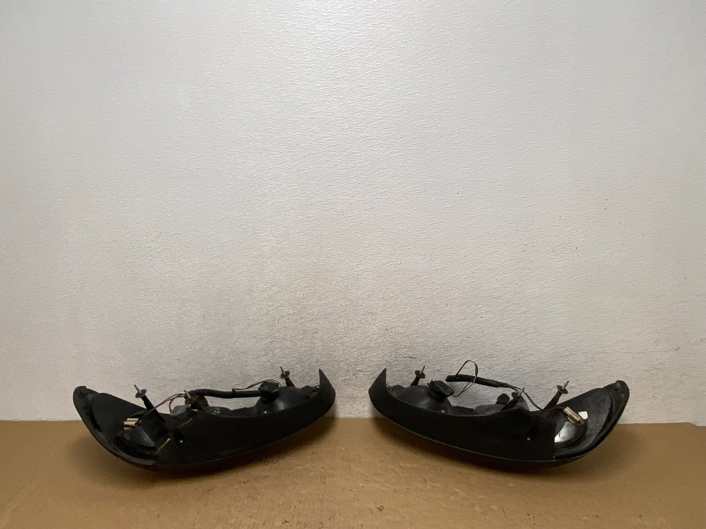 1997-2003 Pontiac Grand Prix Left and Right Tail Lights AF7971 GD5