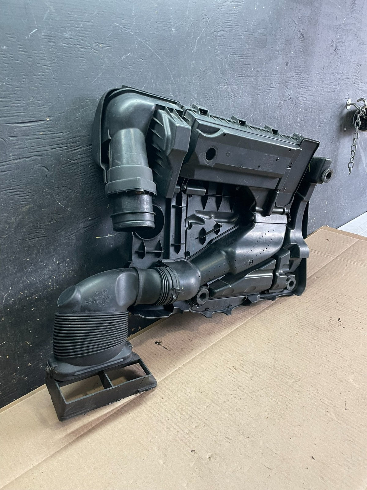 2005- 2008 Volkswagen Jetta Beetle 2.5L Passat Engine Cover 07k129601j Z8339 DG7