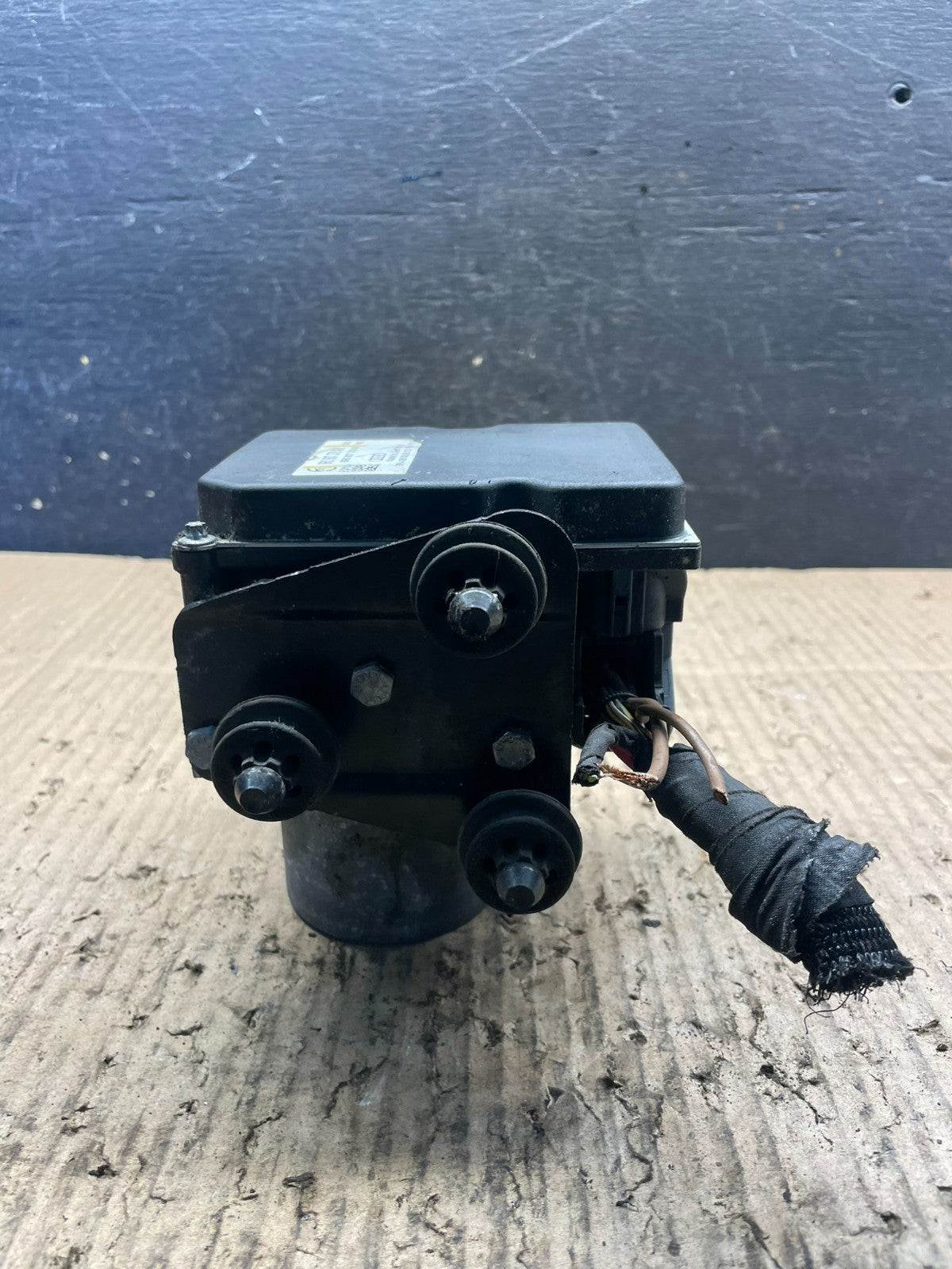 2011 to 2012 Audi Q5 ABS Anti-Lock Brake Pump S4460 DG1