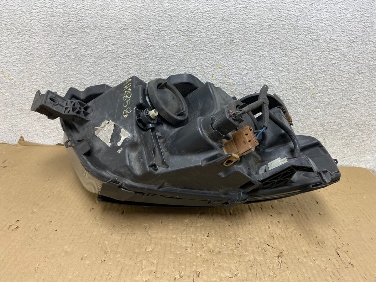 2008 to 2009 Ford Taurus Left Driver LH Side Halogen Headlight AH2858 DW6