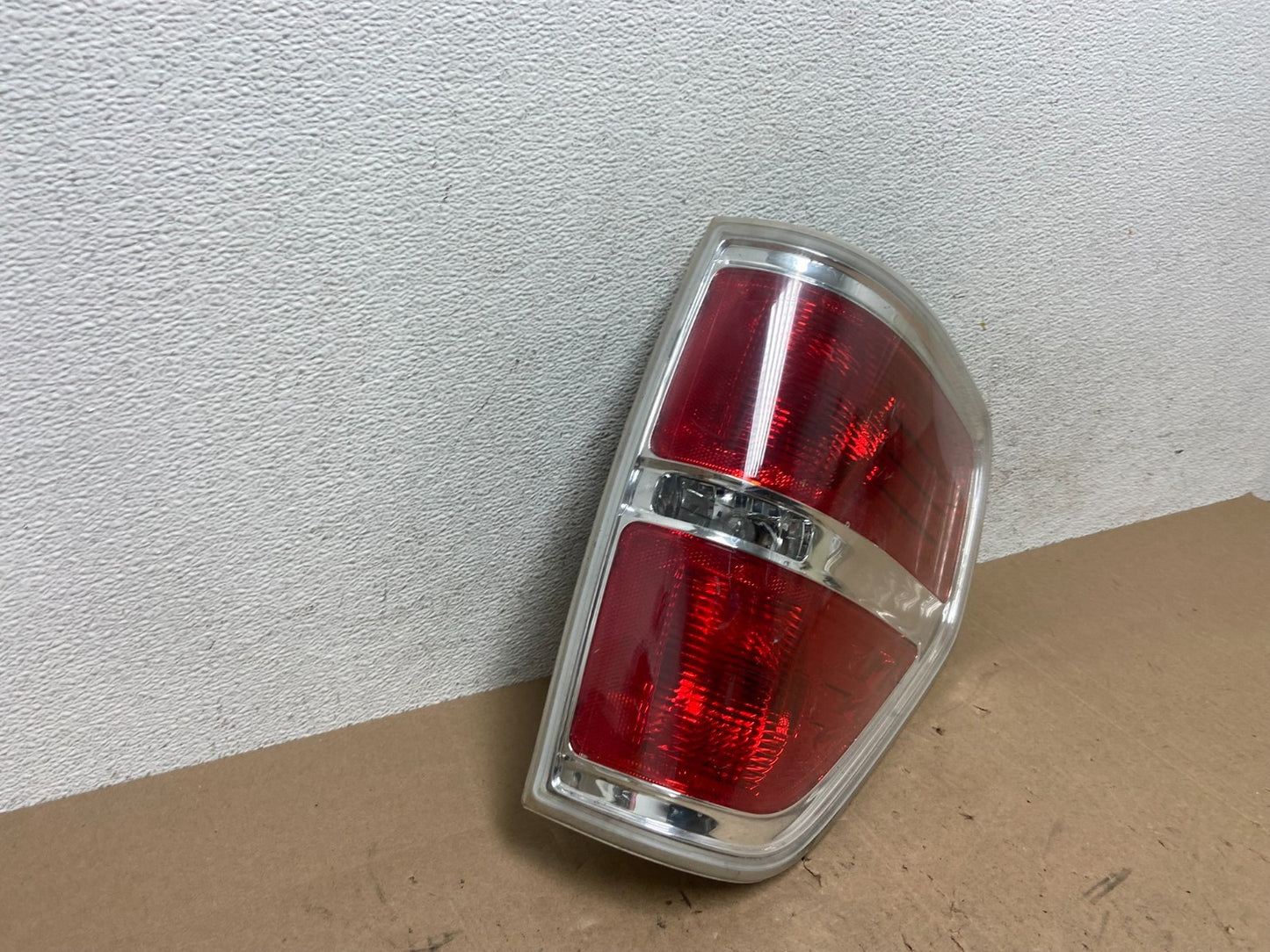 2009 to 2014 Ford F150 F-150 Right Passenger RH Side Tail Light AE6029 DW2