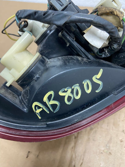 2000-2002 Saturn SL S-Series Right Passenger RH Side Tail Light OEM AB8005 LK6