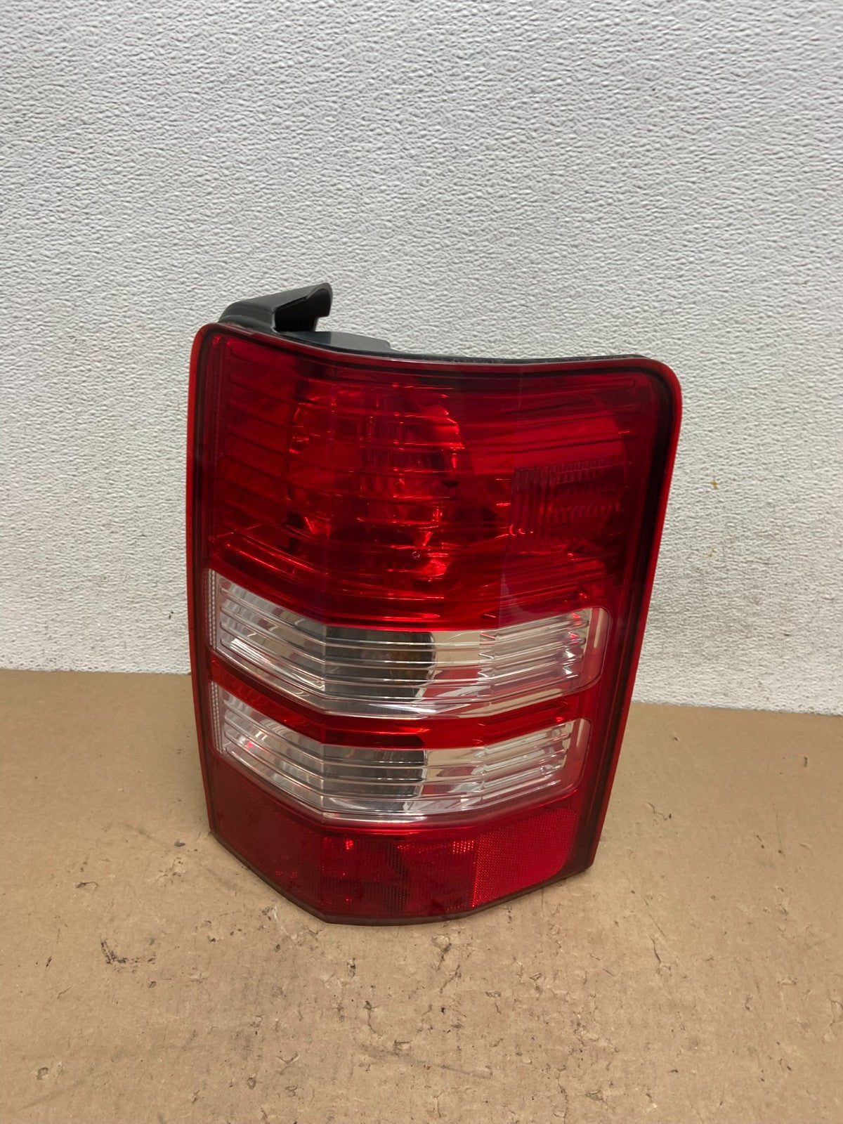 2008 to 2012 Jeep Liberty Right Passenger RH Side Tail Light AG43860