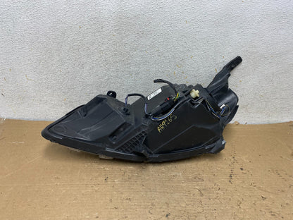 2016 - 2018 Chevrolet Malibu Right Passenger RH Halogen Headlight AH9265 DW5