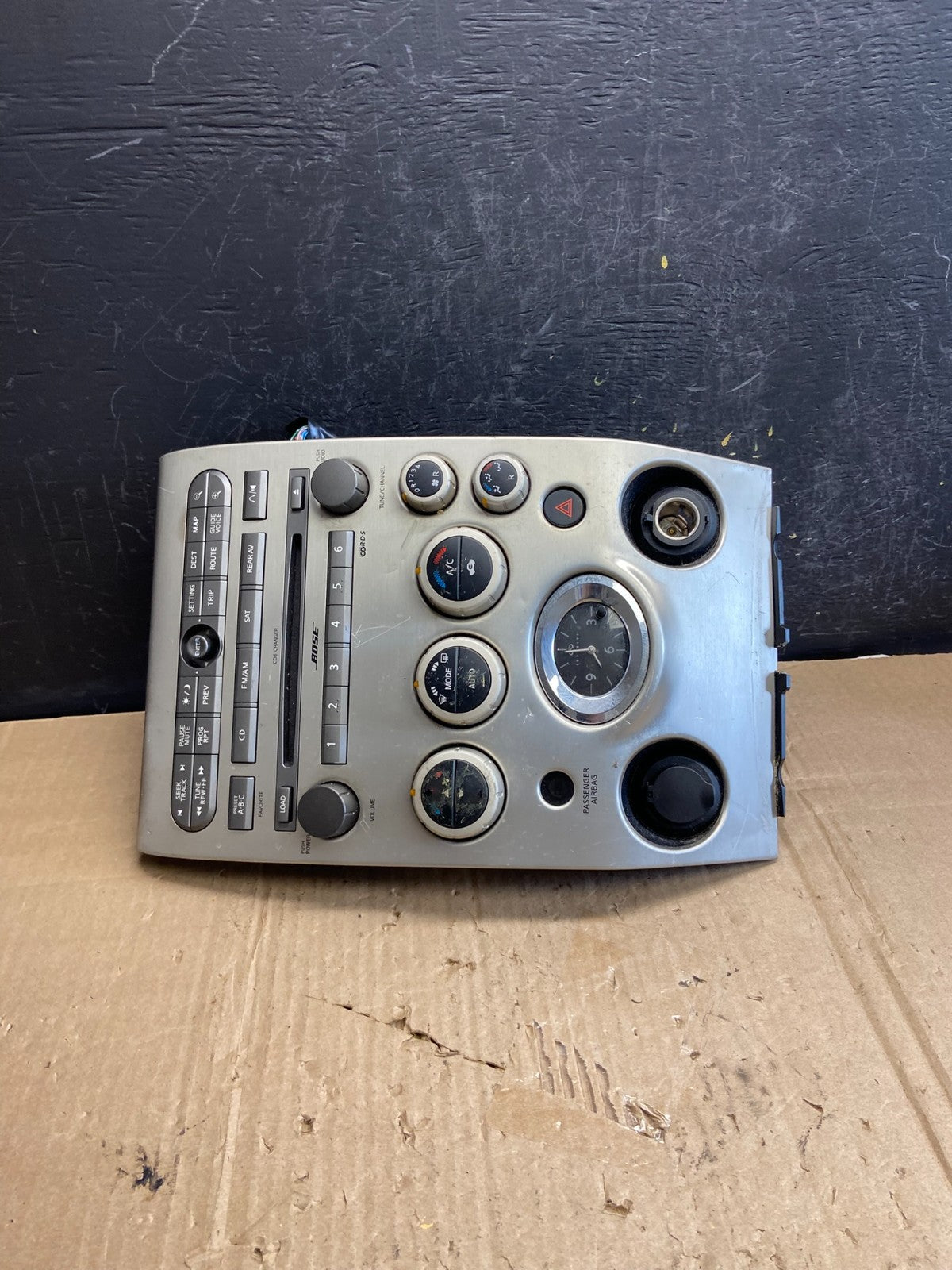 2004 to 2007 Infiniti QX56 Radio Player Climate Control Panel Bezel AE1809 DG1
