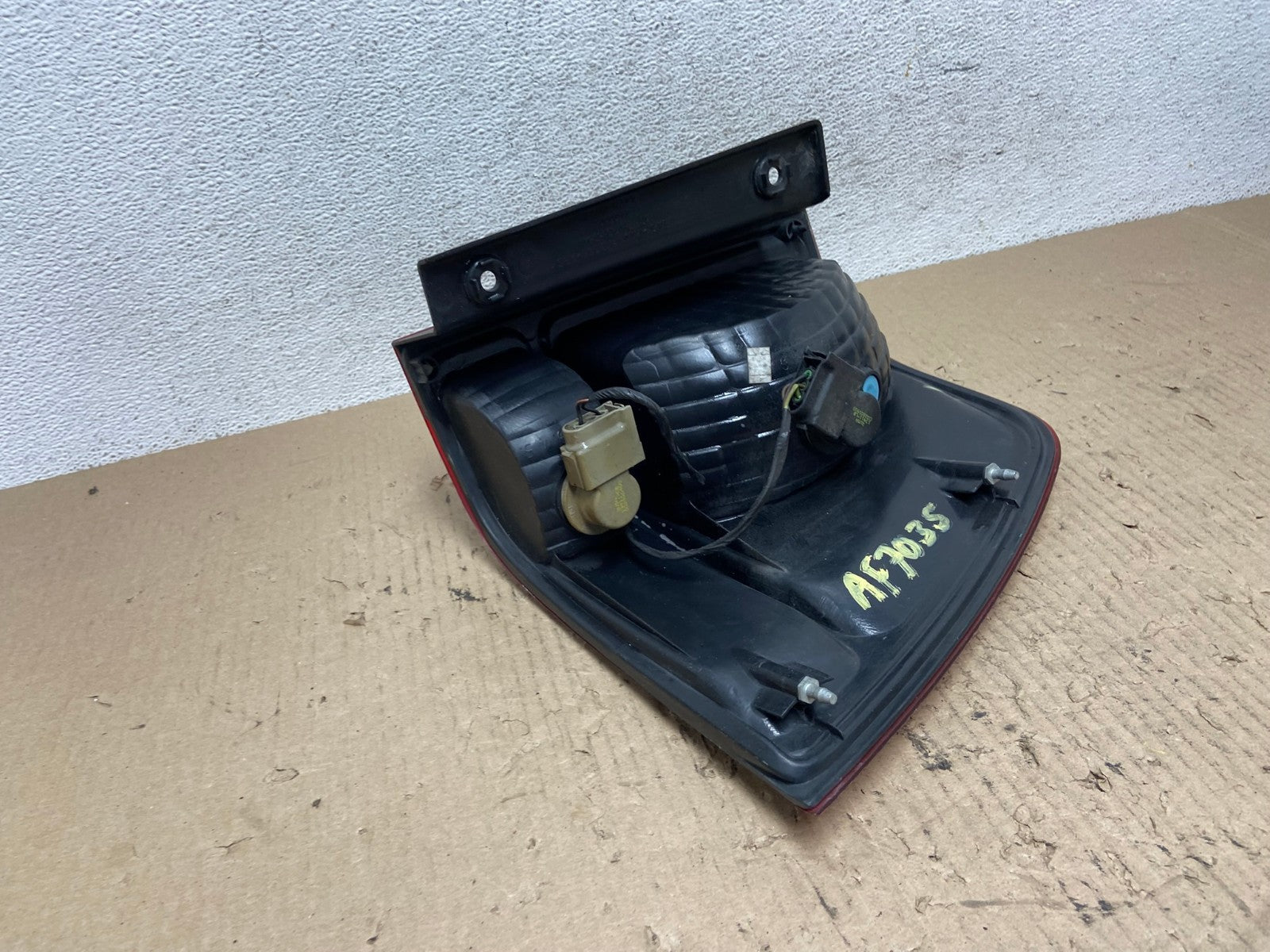 2003 2004 2005 2006 Ford Expedition Left Driver Lh Tail light AF7035 LK5