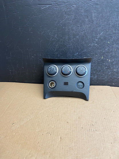 2011 to 2015 Nissan Rogue Heater Temperature AC Climate Control AE4423 DG0