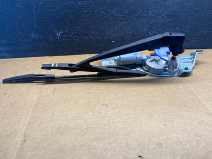 2010 to 2013 Subaru Forester Rear Windshield Washer Wiper Motor AD74723