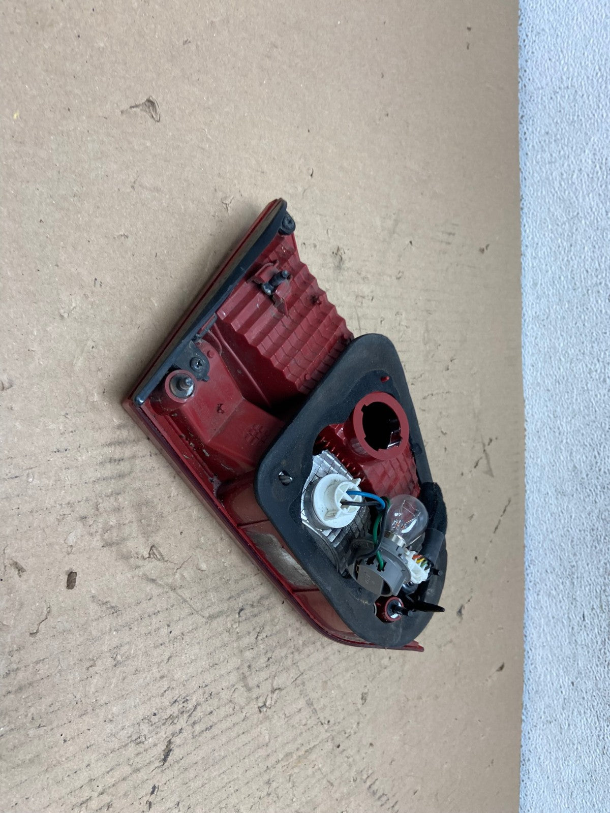 2013-2016 Hyundai Santa fe sport Right Passenger Side Inner Tail Light AF3247 LK4