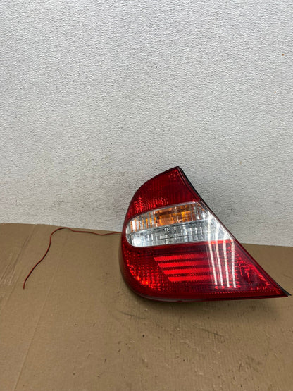 2002 2003 2004 Toyota Camry Left Driver LH Side Tail Light AD7704 LK0