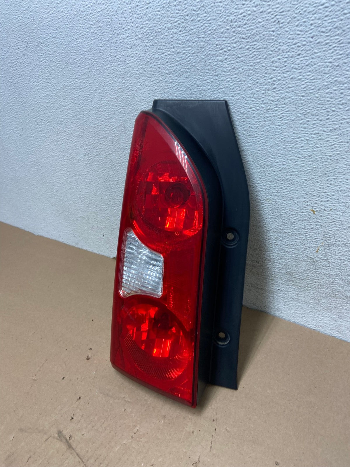 2005 to 2015 Nissan Xterra Tail light Left Driver Lh Side AG3370 LK1