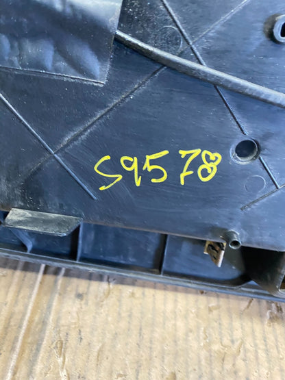 2004 to 2006 Cadillac SRX License Plate Trunk Panel Finish Cover s9578 PS10